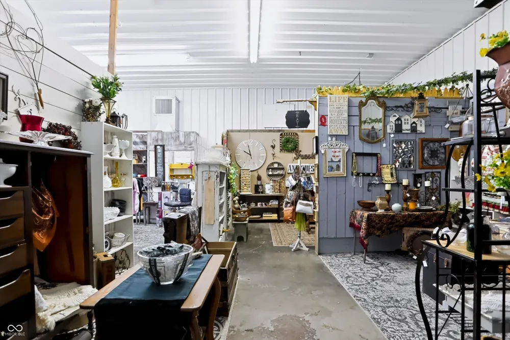 291 E Two Cent Road Bargersville, IN 46106