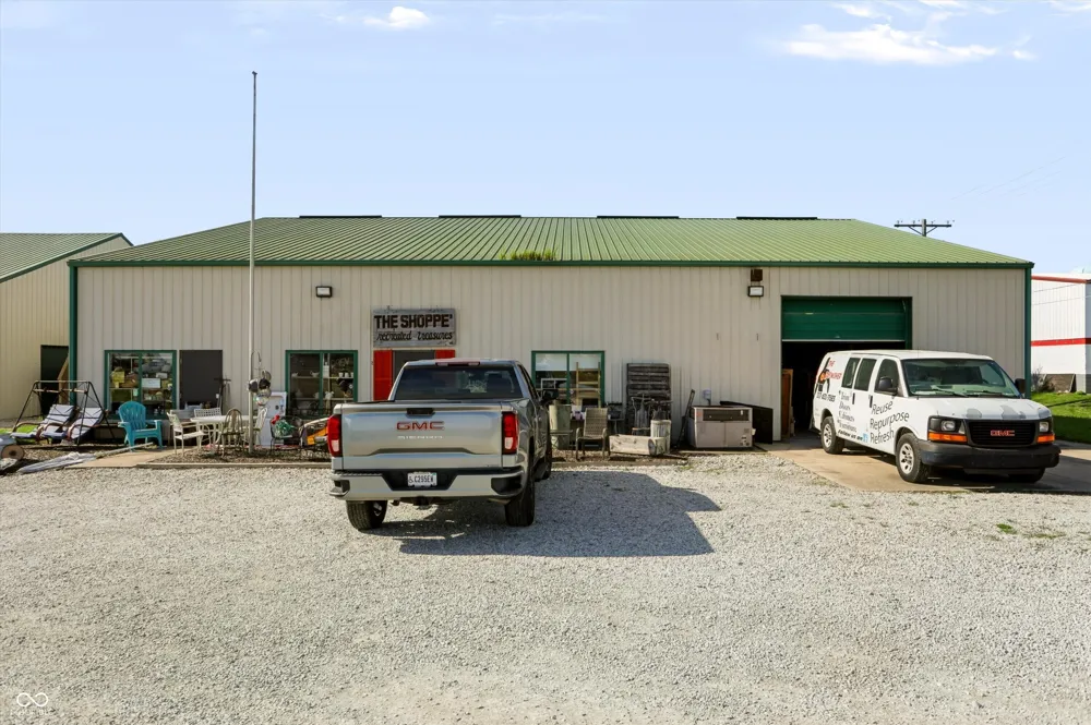 291 E Two Cent Road Bargersville, IN 46106
