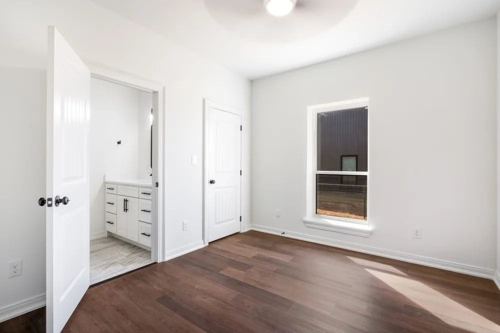 4258 County Road 204 Alvarado, TX 76009