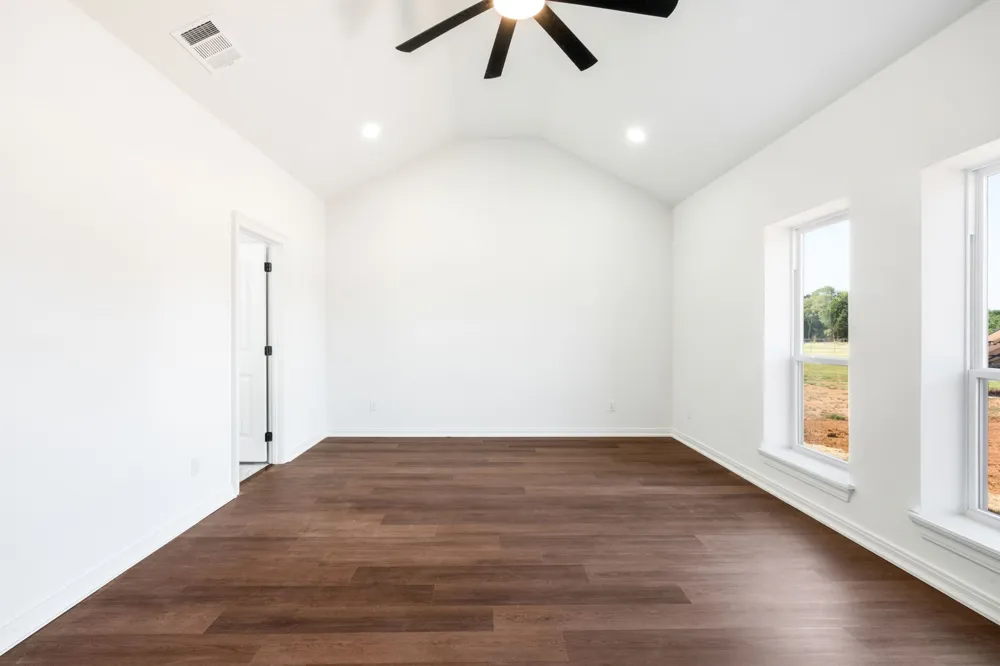 4258 County Road 204 Alvarado, TX 76009