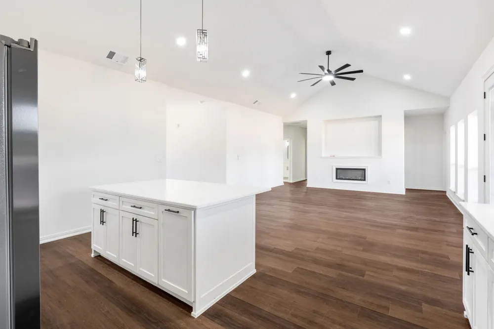 4258 County Road 204 Alvarado, TX 76009