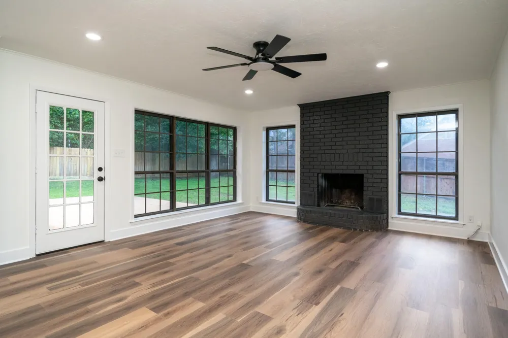 1503 Waterlily Lane Longview, TX 75604
