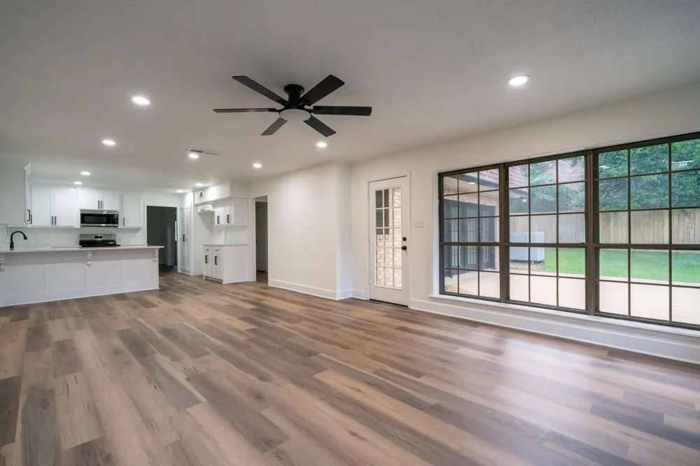 1503 Waterlily Lane Longview, TX 75604