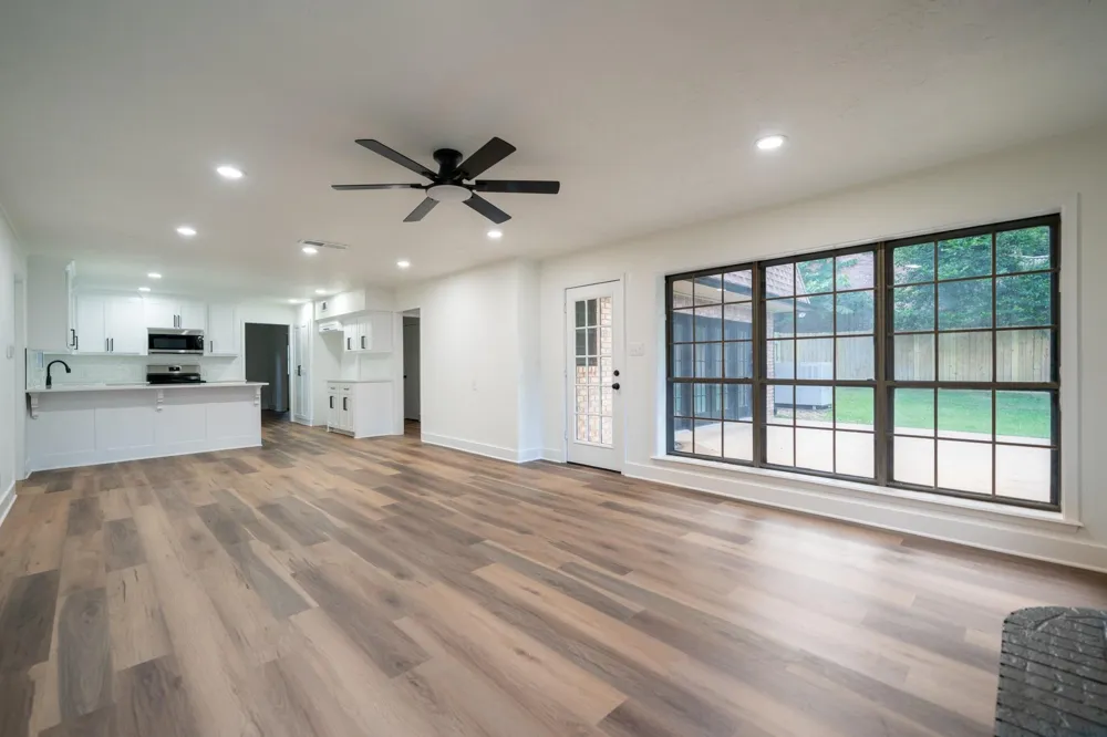 1503 Waterlily Lane Longview, TX 75604