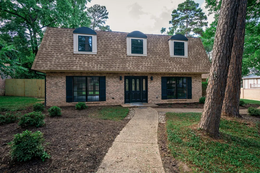 1503 Waterlily Lane Longview, TX 75604