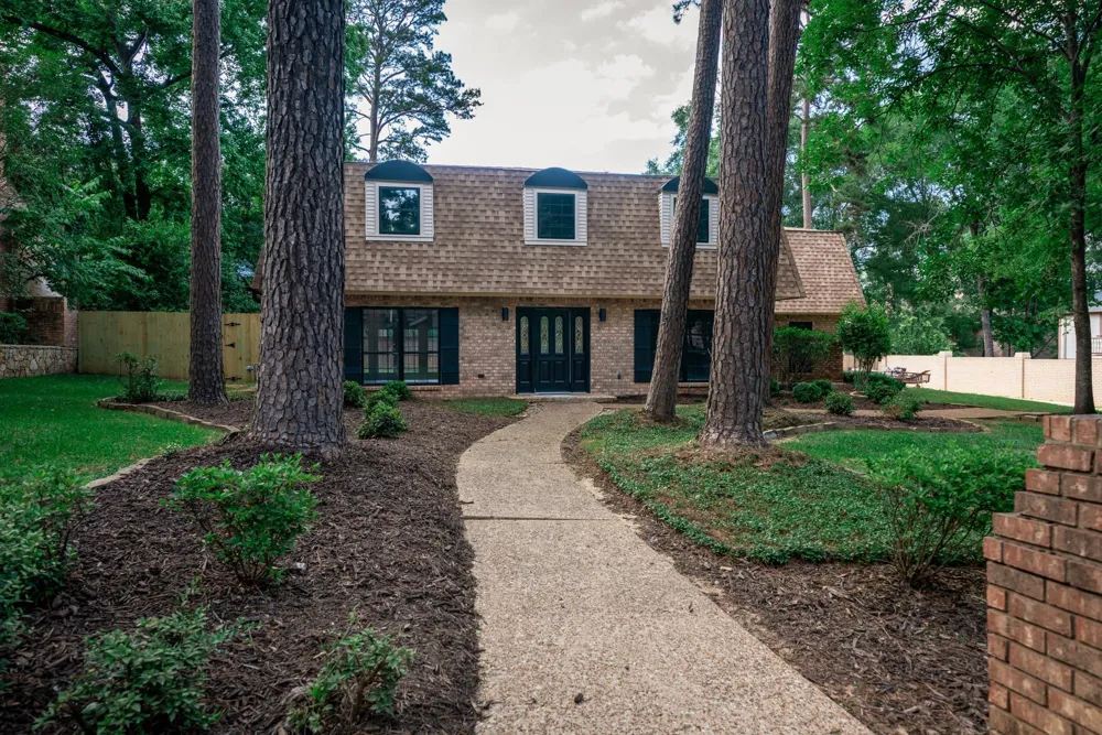 1503 Waterlily Lane Longview, TX 75604