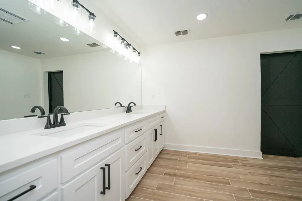 1503 Waterlily Lane Longview, TX 75604