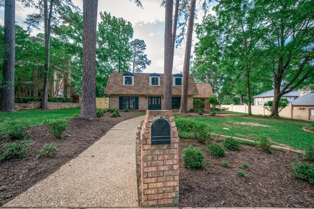1503 Waterlily Lane Longview, TX 75604