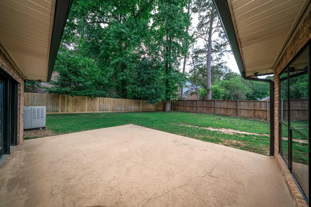 1503 Waterlily Lane Longview, TX 75604