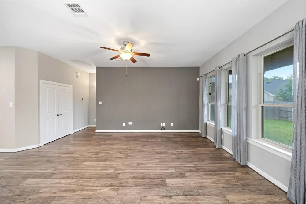 262 Pleasant Hill Way Conroe, TX 77304