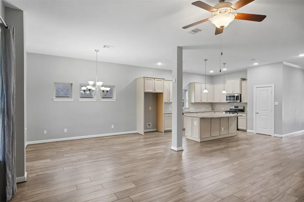 262 Pleasant Hill Way Conroe, TX 77304