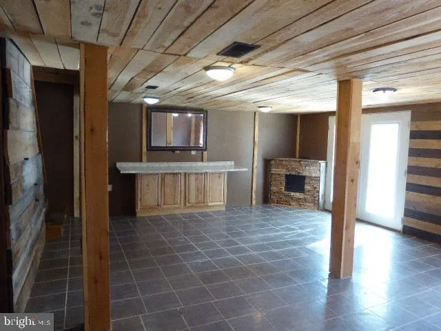 262 WINDOVER DRIVE Fort Ashby, WV 26719