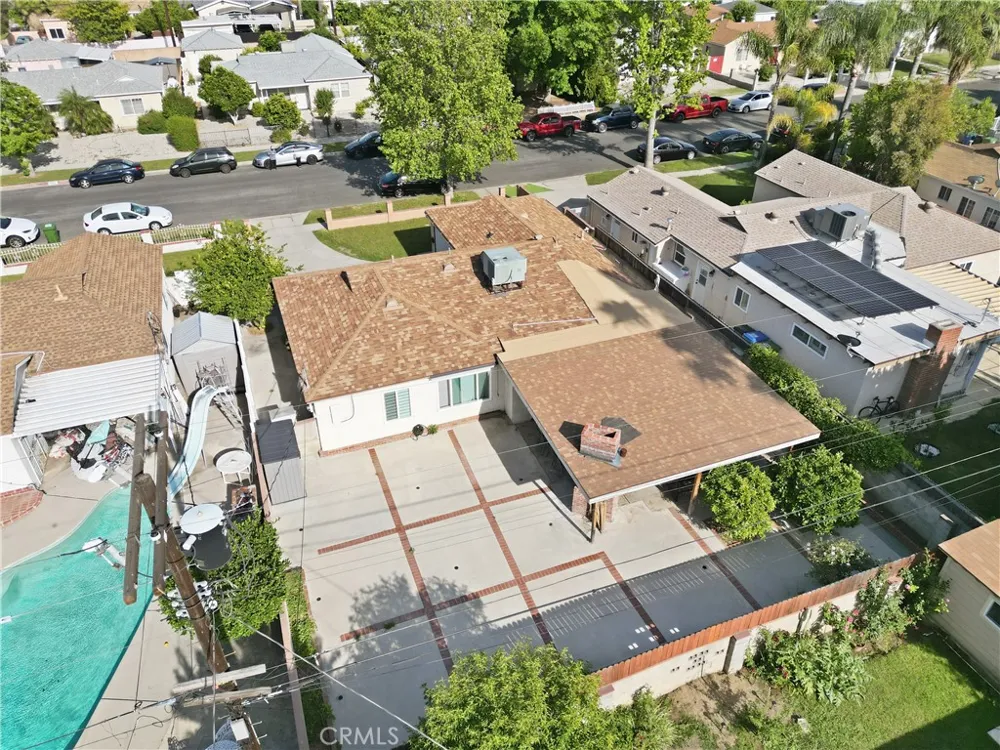 6949 Aura Avenue Reseda, CA 91335