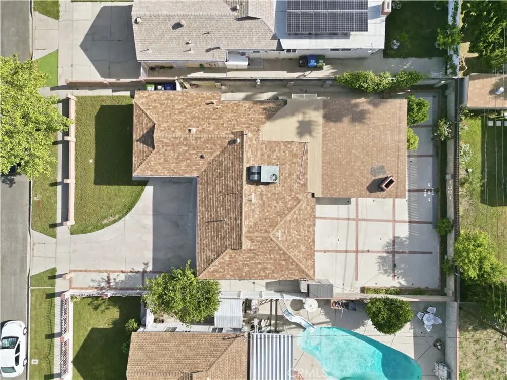 6949 Aura Avenue Reseda, CA 91335