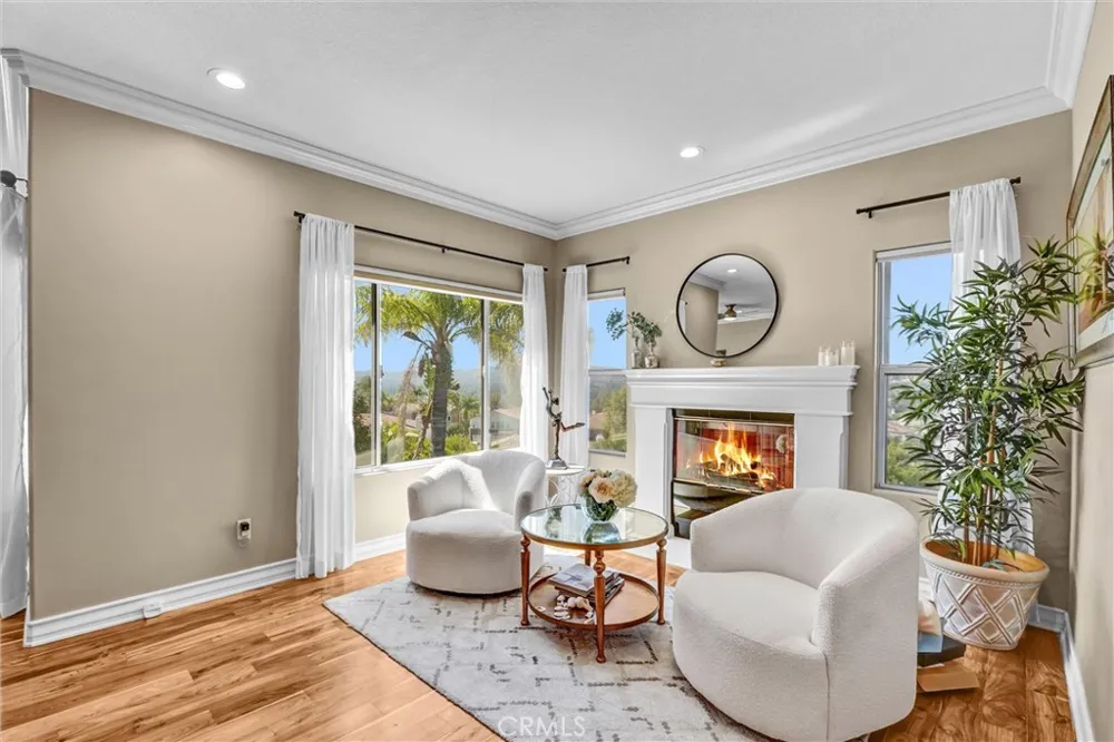 7325 Rutherford Hill Drive West Hills, CA 91307
