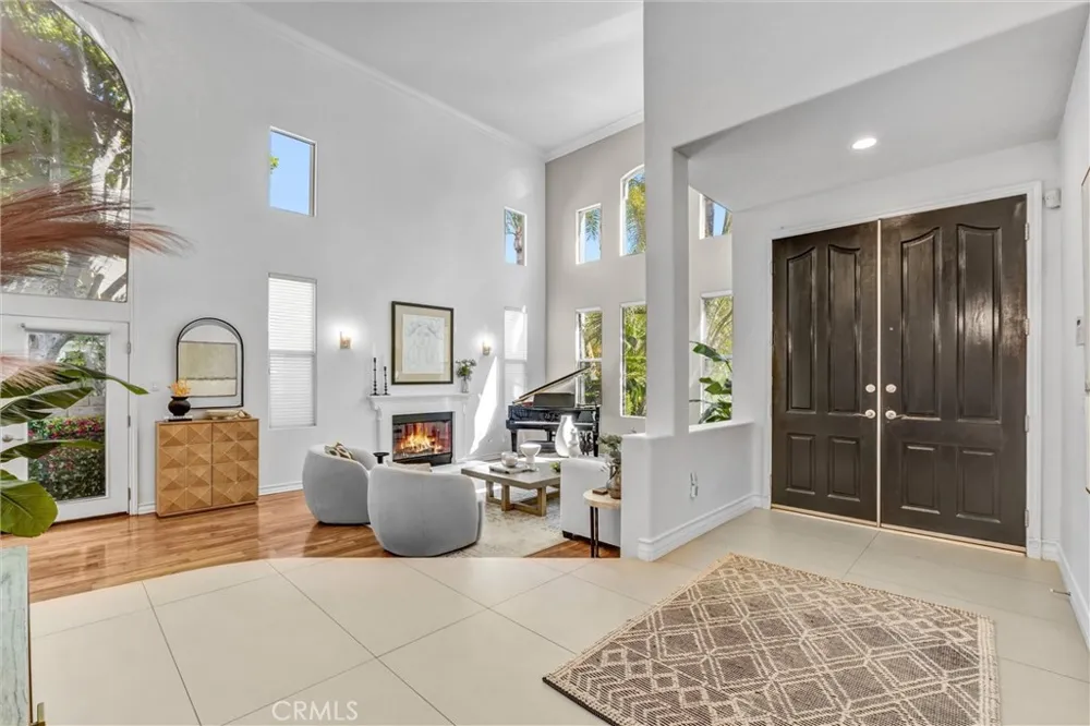 7325 Rutherford Hill Drive West Hills, CA 91307