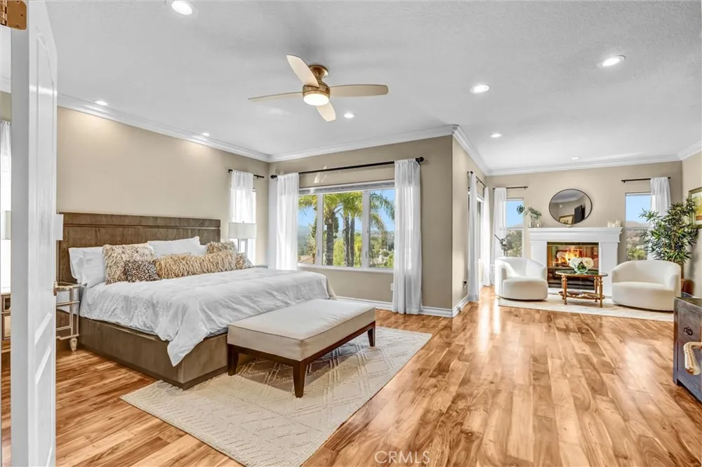 7325 Rutherford Hill Drive West Hills, CA 91307