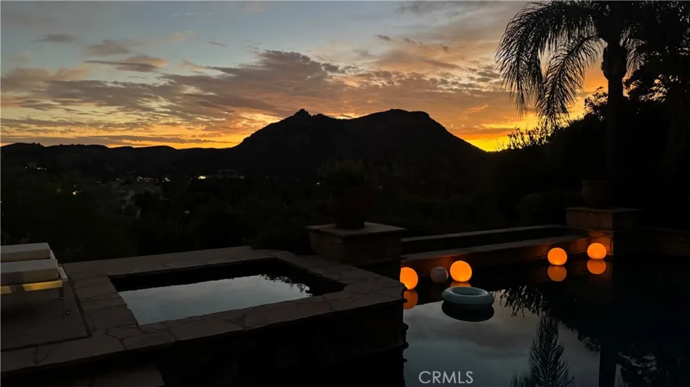 7325 Rutherford Hill Drive West Hills, CA 91307