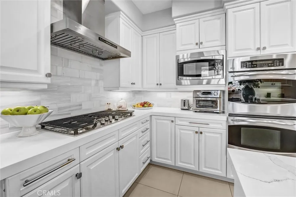 7325 Rutherford Hill Drive West Hills, CA 91307
