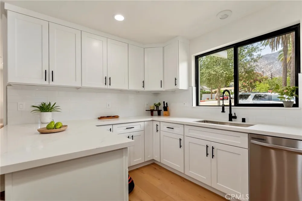 180 W Highland Avenue Sierra Madre, CA 91024