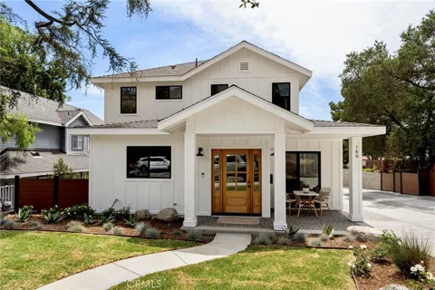180 W Highland Avenue