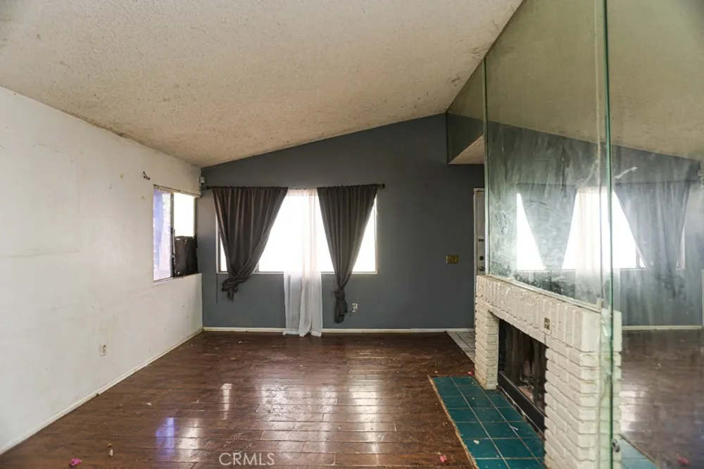 2760 Condor Creek Ontario, CA 91761