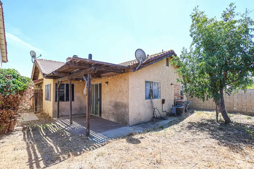 2760 Condor Creek Ontario, CA 91761