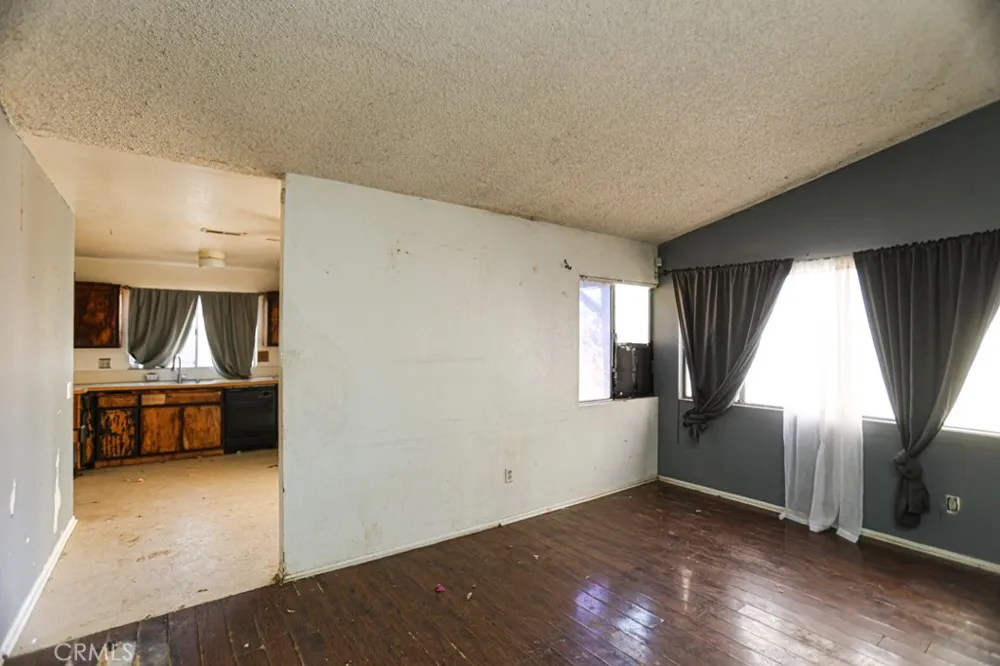 2760 Condor Creek Ontario, CA 91761