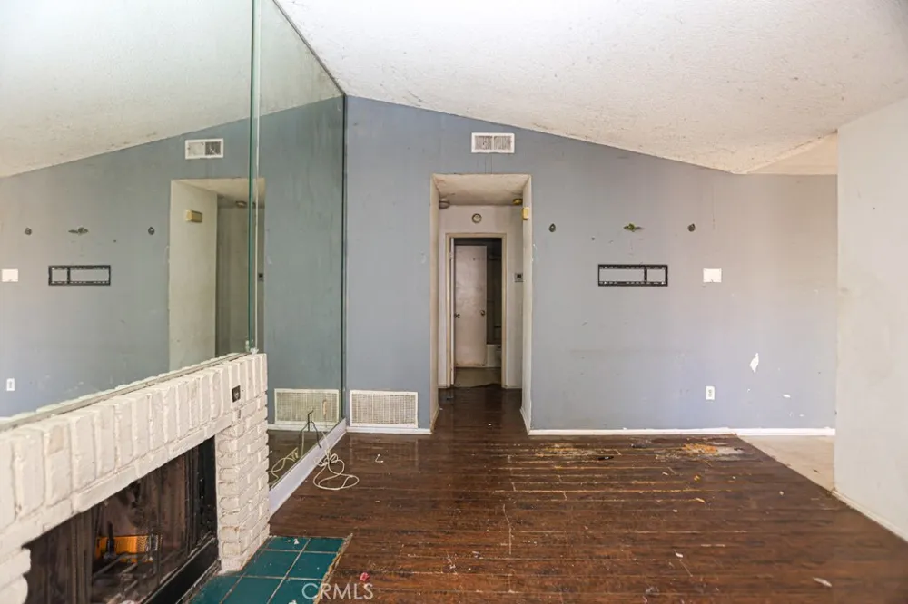 2760 Condor Creek Ontario, CA 91761