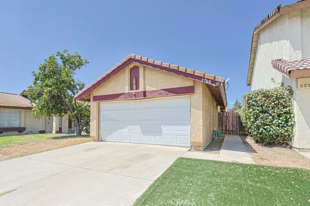 2760 Condor Creek Ontario, CA 91761