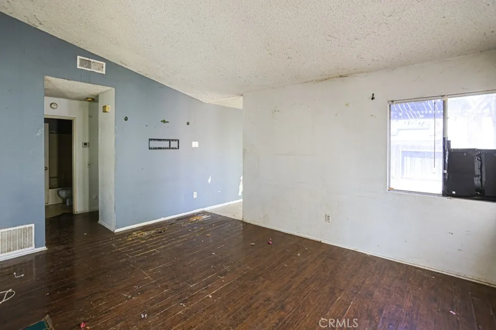2760 Condor Creek Ontario, CA 91761