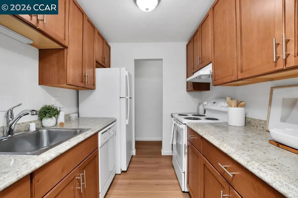 1660 Laguna Street #B Concord, CA 94520