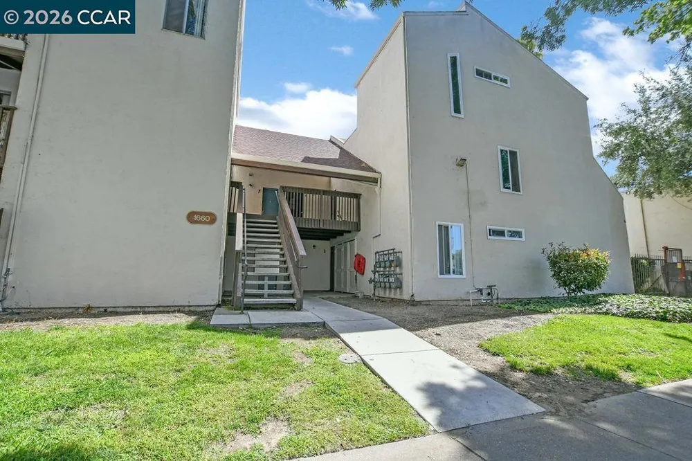1660 Laguna Street #B Concord, CA 94520