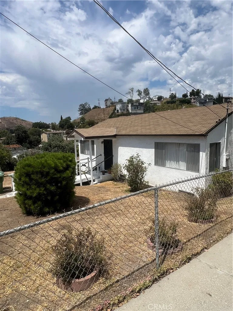 5025 Budau Place Los Angeles, CA 90032