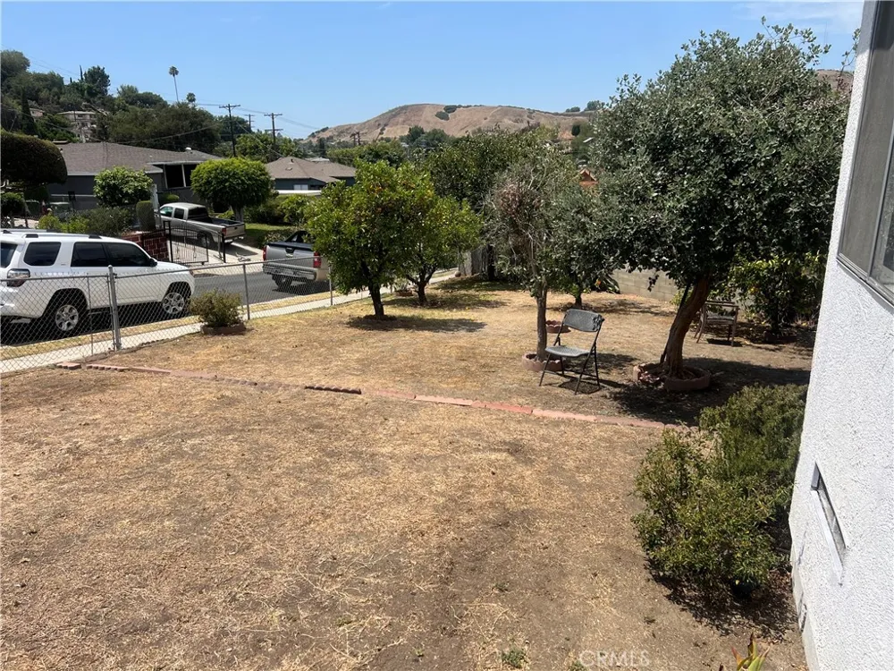 5025 Budau Place Los Angeles, CA 90032