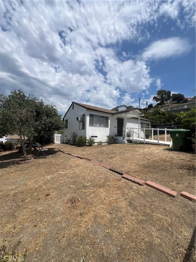 5025 Budau Place Los Angeles, CA 90032