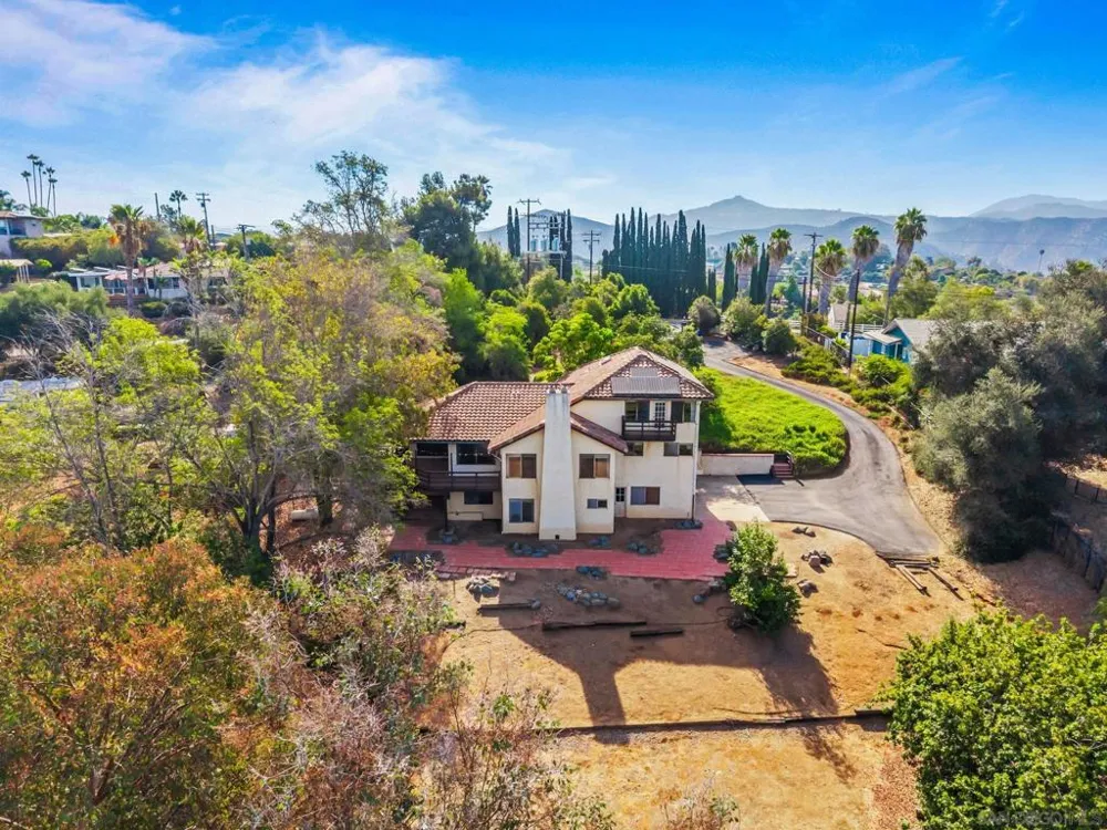 3209 Mary Ln Escondido, CA 92025