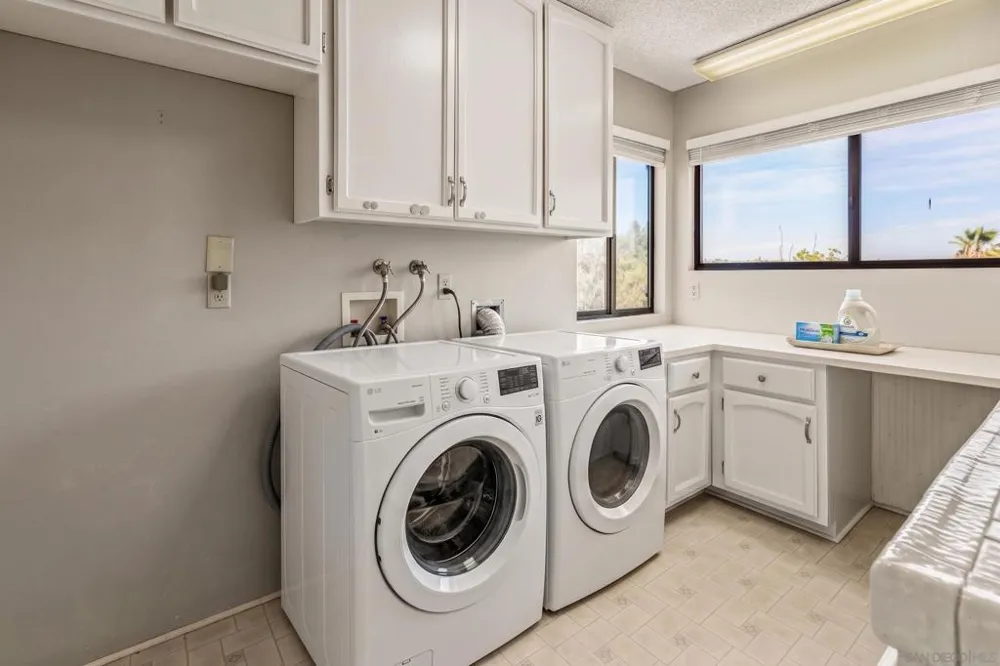 3209 Mary Ln Escondido, CA 92025