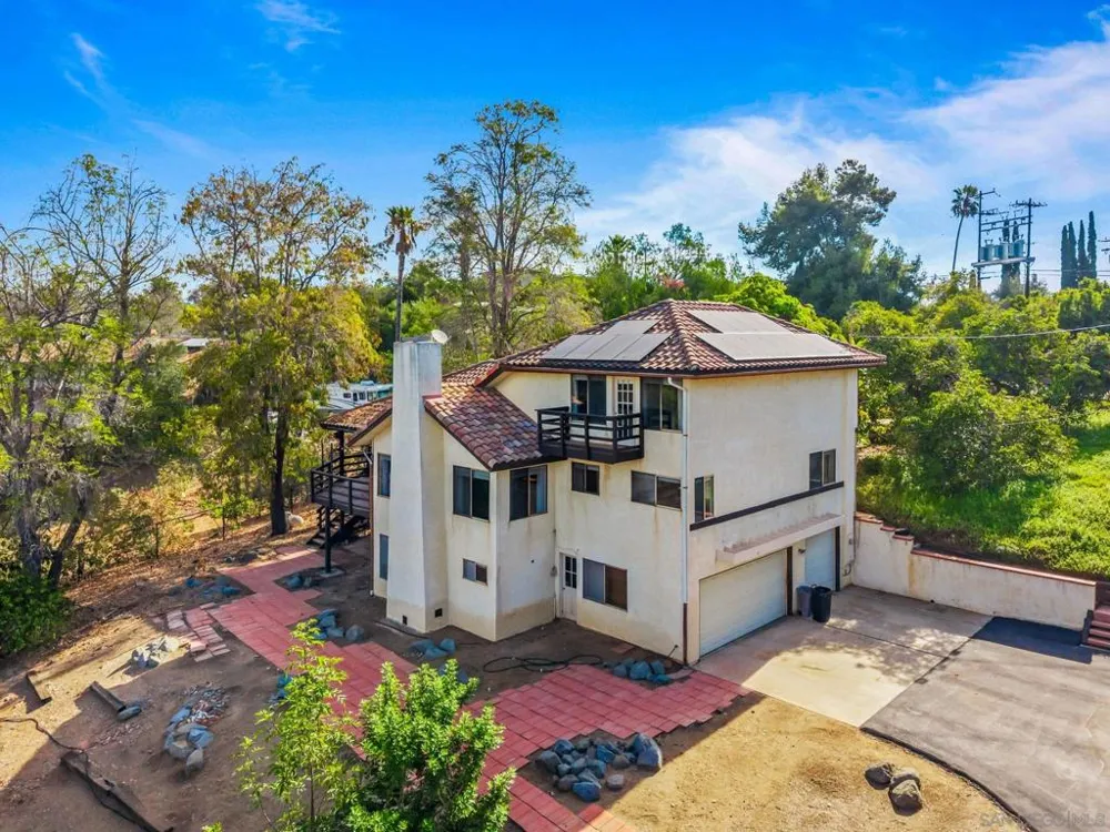 3209 Mary Ln Escondido, CA 92025