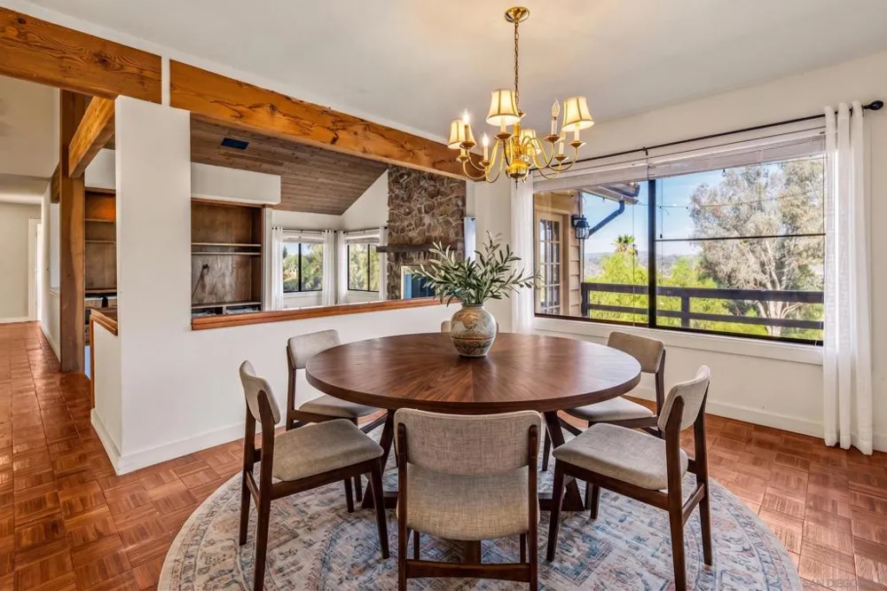 3209 Mary Ln Escondido, CA 92025
