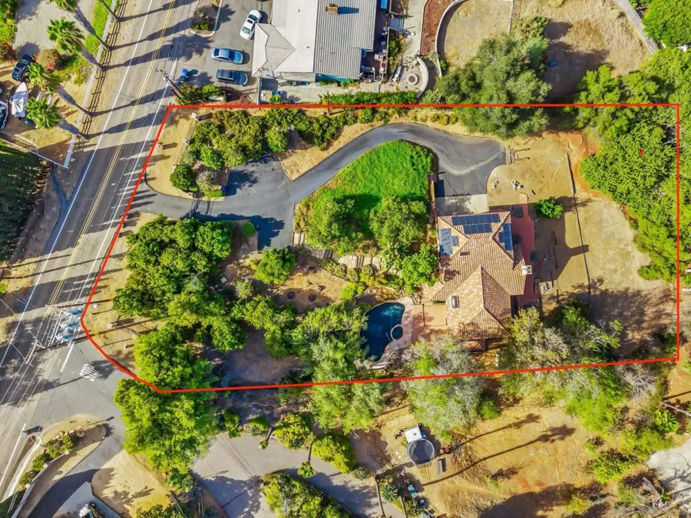 3209 Mary Ln Escondido, CA 92025