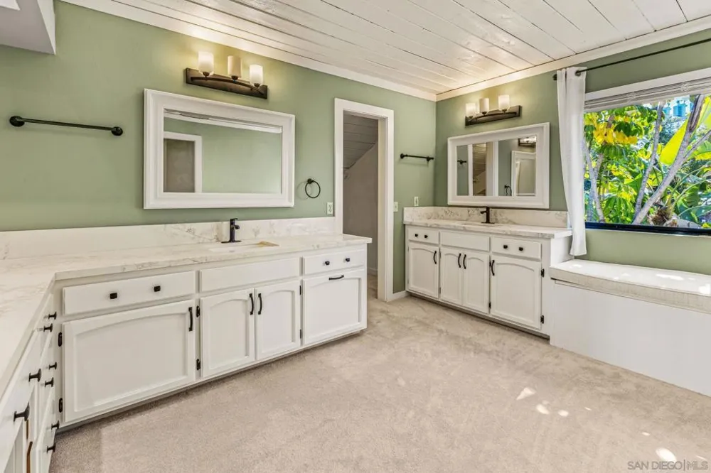 3209 Mary Ln Escondido, CA 92025