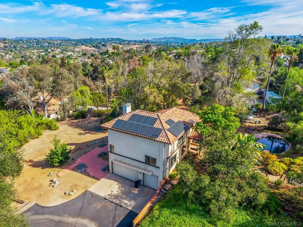 3209 Mary Ln Escondido, CA 92025
