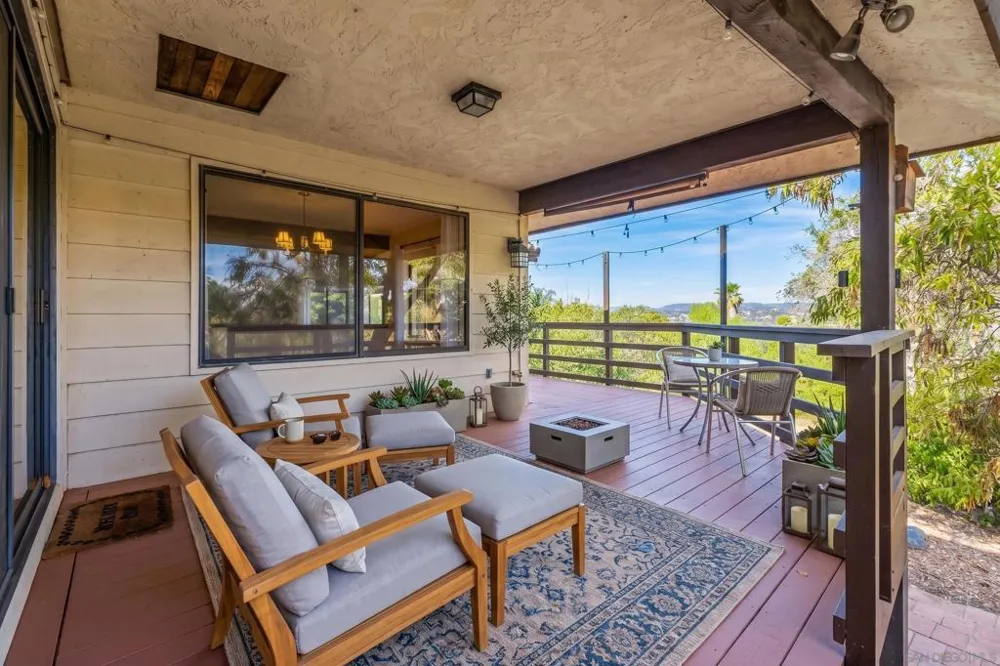 3209 Mary Ln Escondido, CA 92025