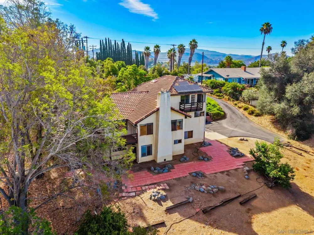 3209 Mary Ln Escondido, CA 92025