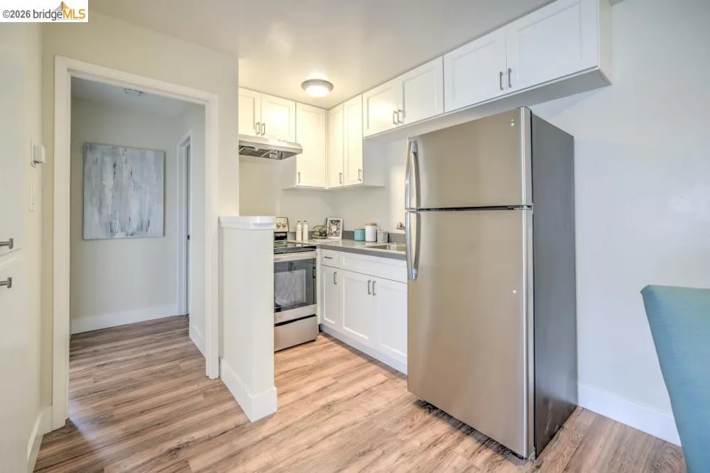 399 Schafer Rd Hayward, CA 94544