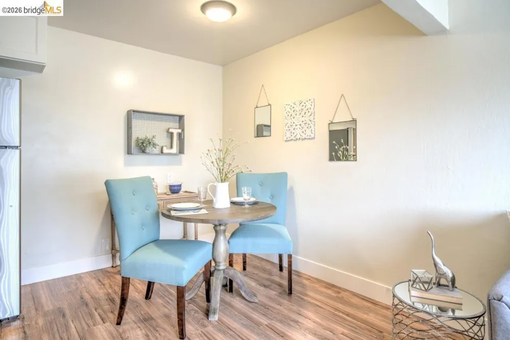 399 Schafer Rd Hayward, CA 94544