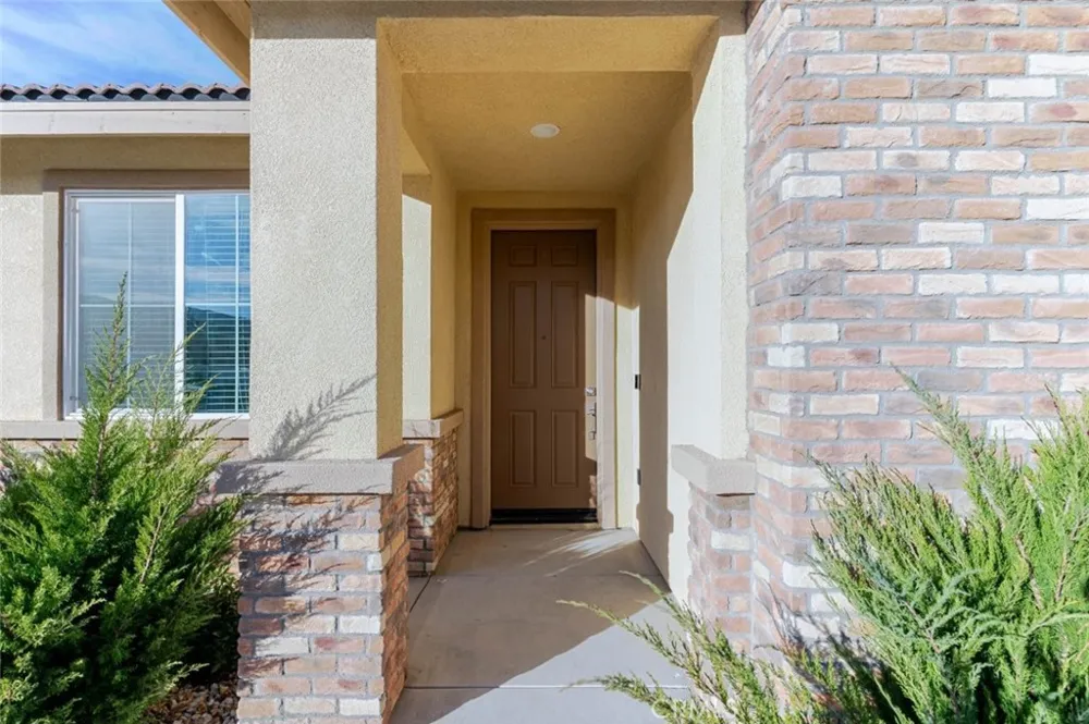 2107 Helconia Court Palmdale, CA 93551