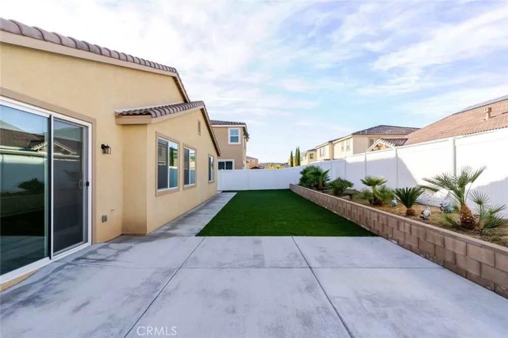 2107 Helconia Court Palmdale, CA 93551