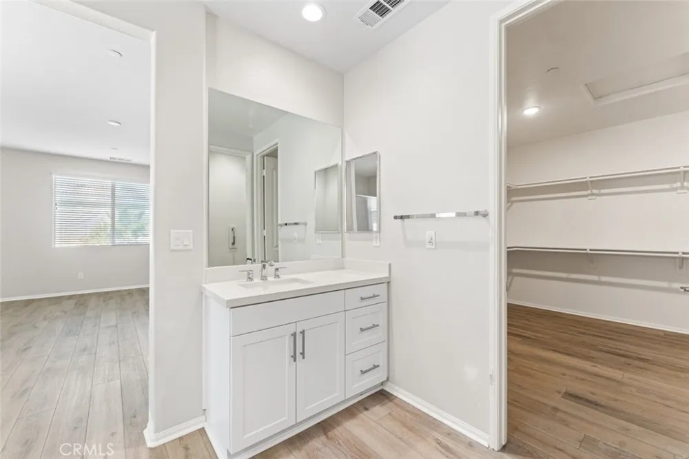 2107 Helconia Court Palmdale, CA 93551